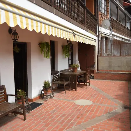 Pisazo En Pleno Centro De Santillana Con Terraza * Santillana del Mar